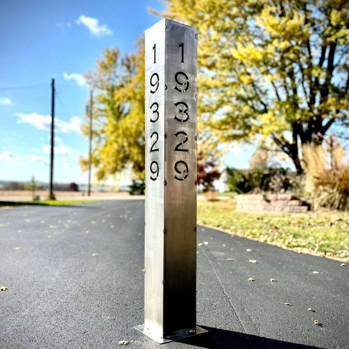XL Solar Address Pillar Light