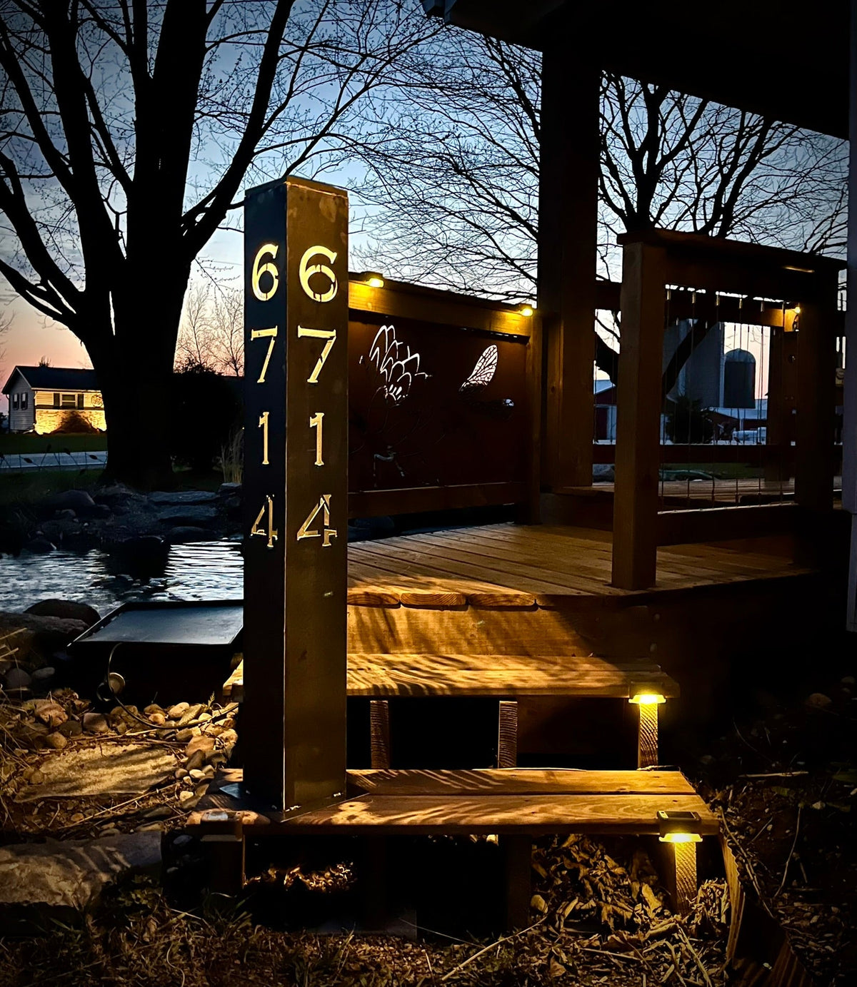 XL Solar Address Pillar Light